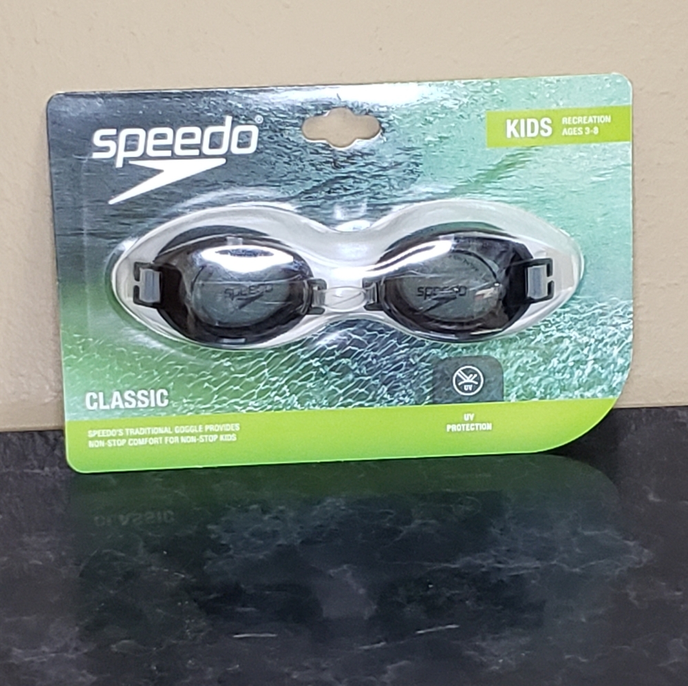 Kids speedo swim goggles